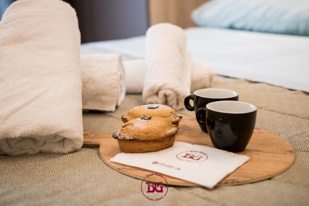 Dimora Elizabeth Hotel Модуньо Екстериор снимка